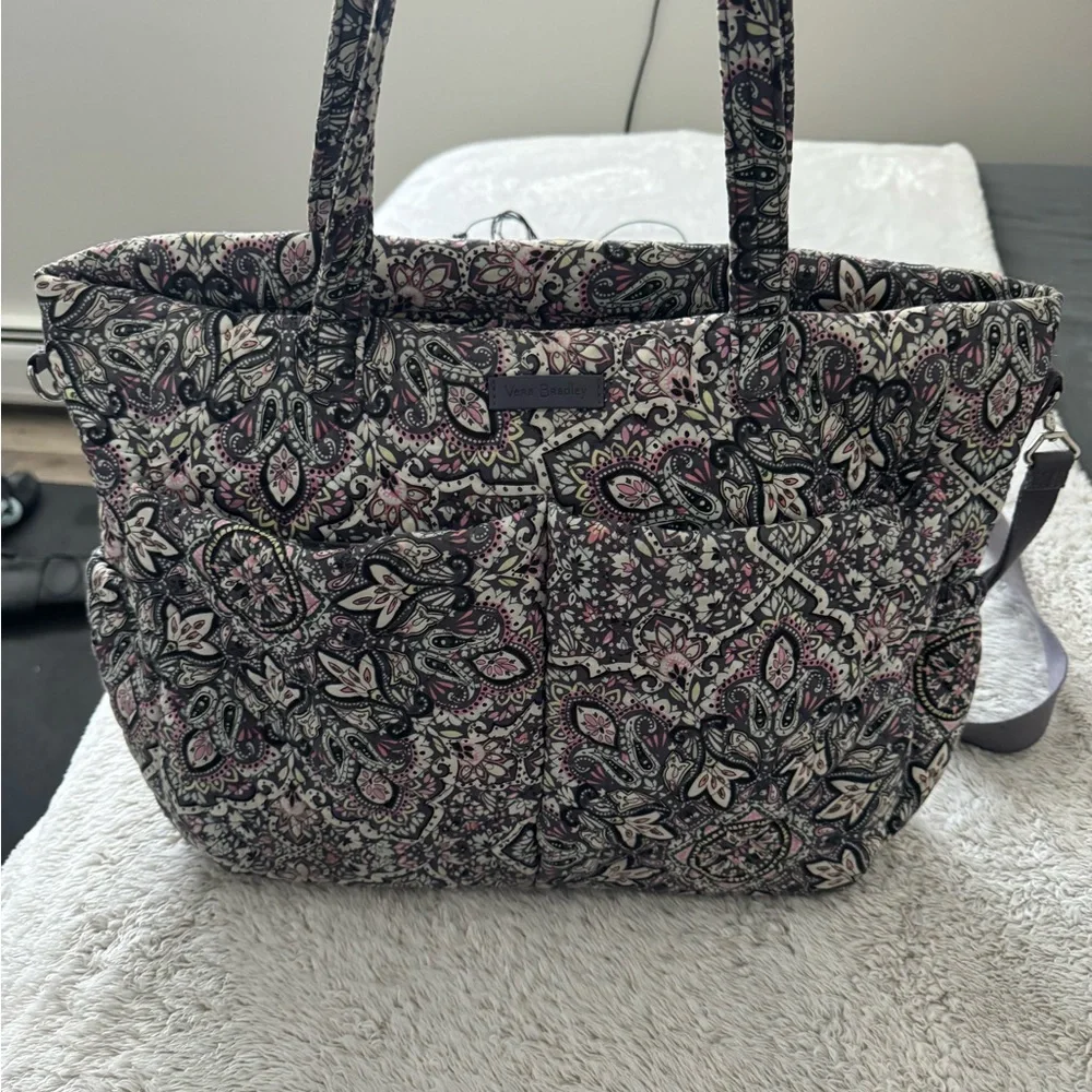 Vera Bradley Bag - Picture 1 of 6